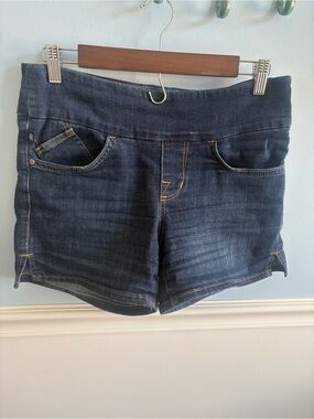 Rock & Republic Dark Blue Denim Stretch Jean Shorts fever pull on